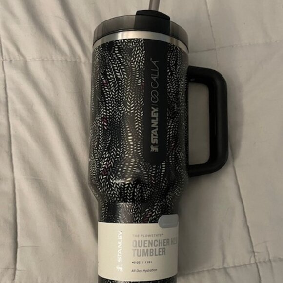 NEW Stanley Water Bottle 40 Oz Quencher H2.0 FlowState™ Tumbler Black NEW $50 - Picture 6 of 11